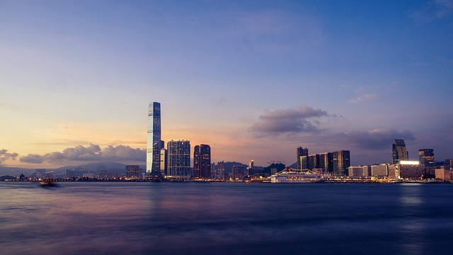 戴姆勒CEO：芯片短缺将持续至明年 2023年有望缓解